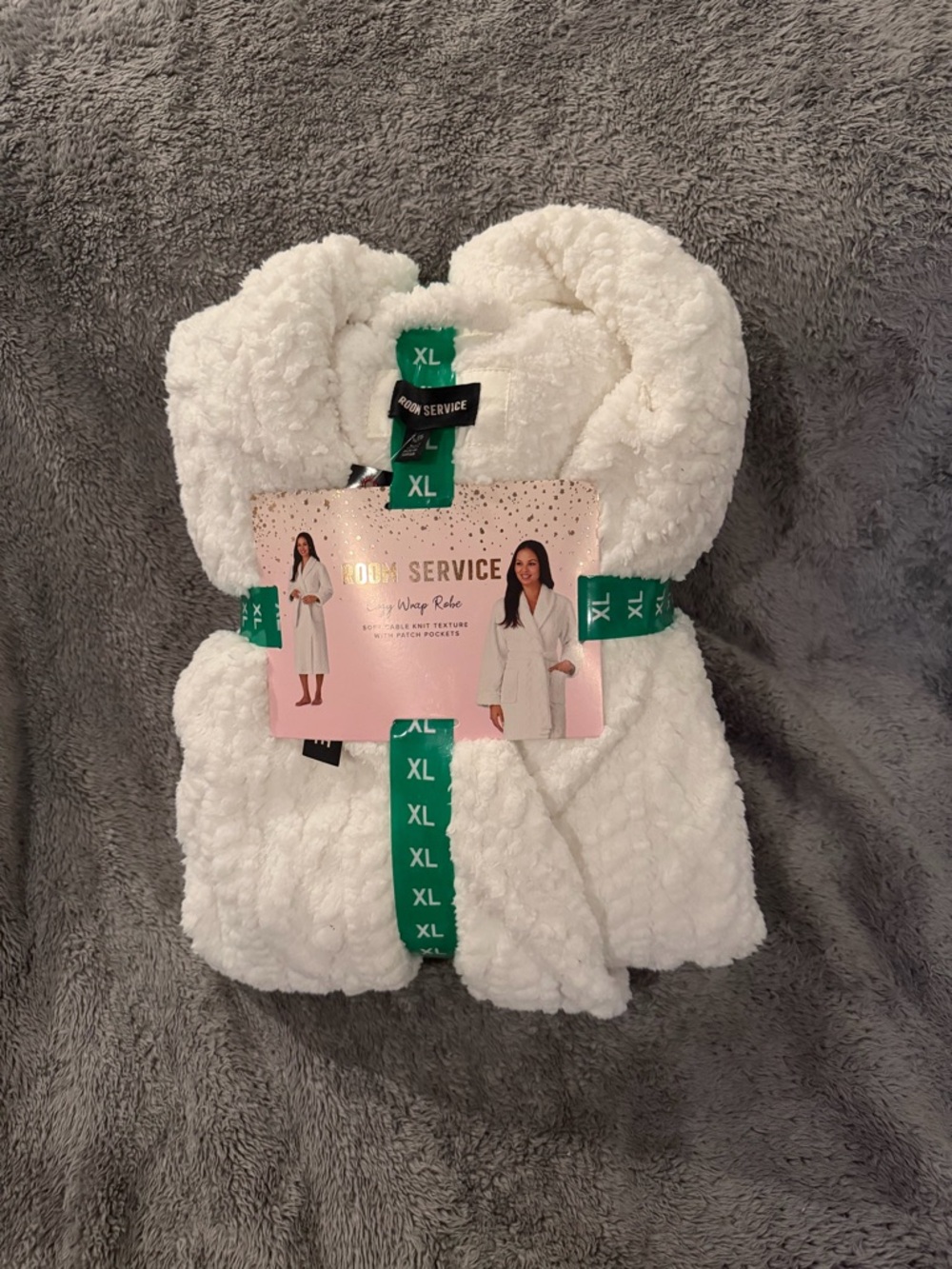 Room Service Women's Plush White Bath Robe - XL